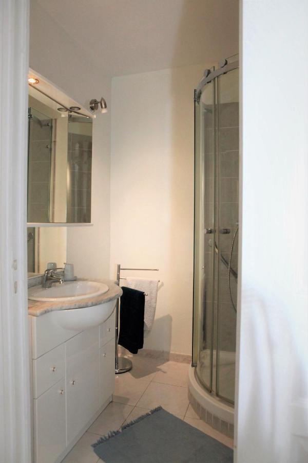 Appartement T3 Plein Centre Saint-Raphaël Kültér fotó